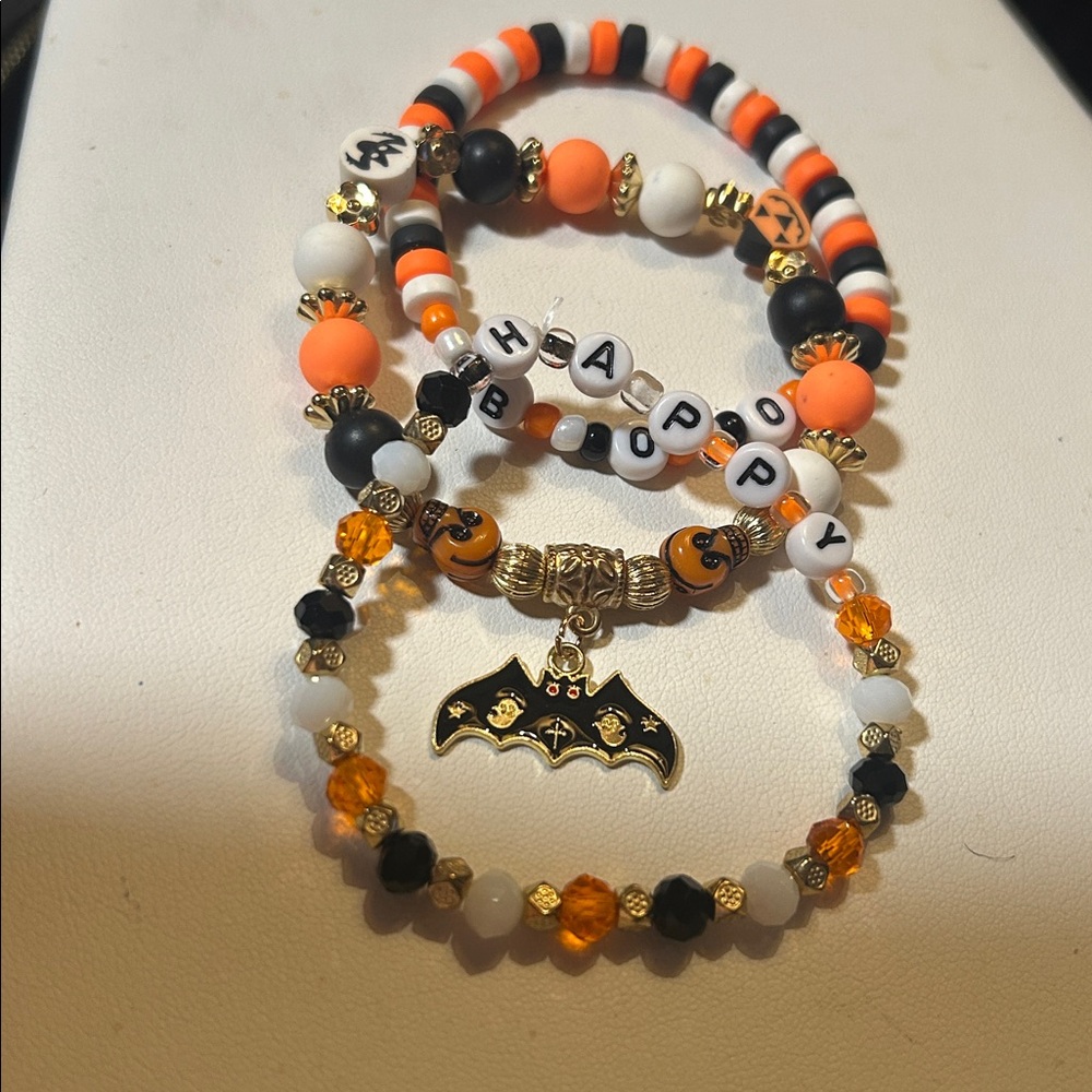 Handmade Beaded set Halloween Bracelets 🎃👻💀